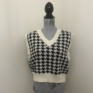 Oak + Fort Houndstooth Sweater Vest, Size Small